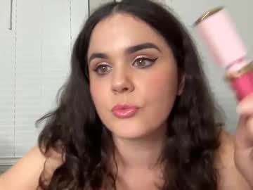 webcam girl gia_is_horny live cam image #2572056
