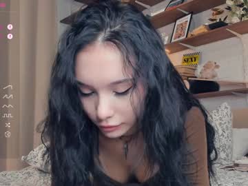 webcam girl riskyproject live cam image #10391102