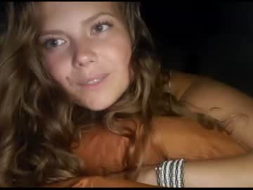 webcam girl kosmickate live cam image #4323177