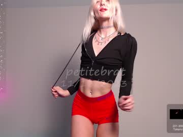 webcam girl petitebrat live cam image #7669263
