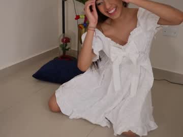 webcam girl shena_nomy live cam image #9284566