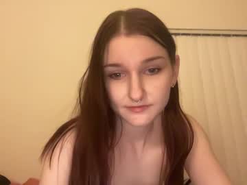 webcam girl tinytittytia live cam image #11541109