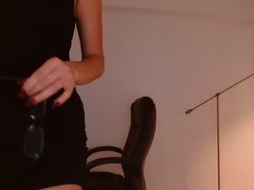 webcam girl bitter_moon live cam image #9126014