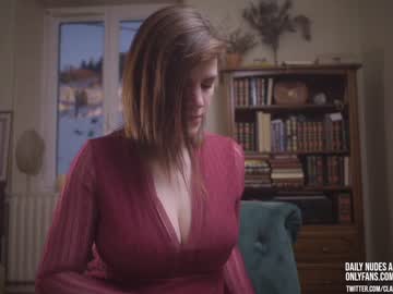 webcam girl claire_moulin live cam image #1378760