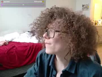 webcam girl gomoreup live cam image #11871934