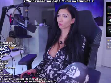 webcam girl evelyne92 live cam image #11357553
