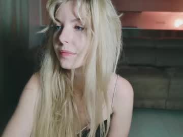 webcam girl cassy_cum live cam image #10982729