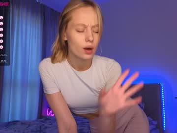 webcam girl callme_star live cam image #6423000