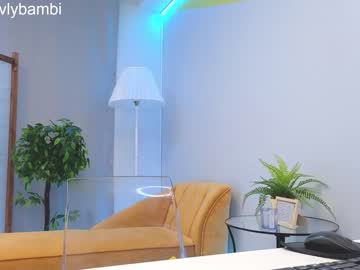 webcam girl lovlybambi live cam image #7630039