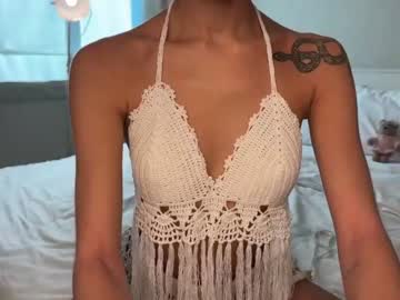 webcam girl cuteelsa_ live cam image #8394301
