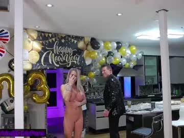 webcam girl rvlifebarbie live cam image #4617347