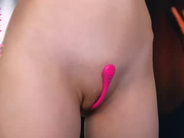 webcam girl your_littlecharlotte live cam image #12947682