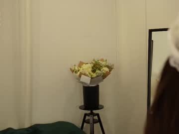 webcam girl miarouxie live cam image #12781119