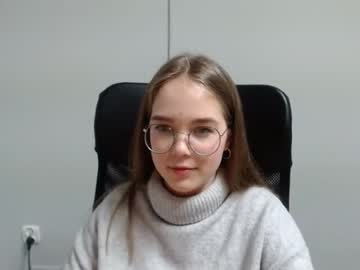 webcam girl violetta_kl live cam image #2076551