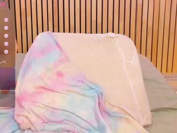 webcam girl little_effy18 live cam image #7145373