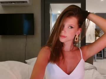 webcam girl bitter_moon live cam image #6677501
