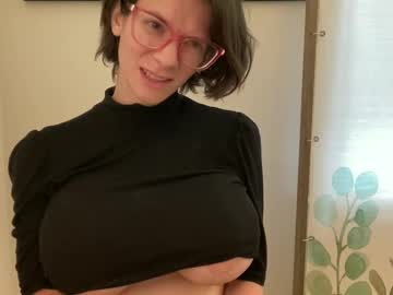 webcam girl naomi_reah live cam image #10610276