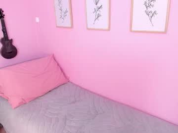 webcam girl little_effy18_ live cam image #12732230