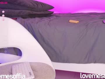 webcam girl kittymeow_xxx live cam image #6661670