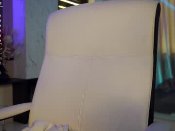 webcam girl xoxo_emma live cam image #1644554
