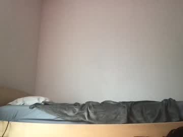 webcam girl xharlottesroom live cam image #2759695