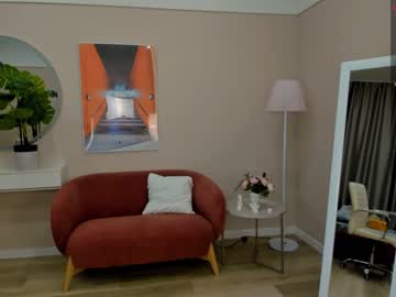 webcam girl chloe_catherine_mykers live cam image #3686754