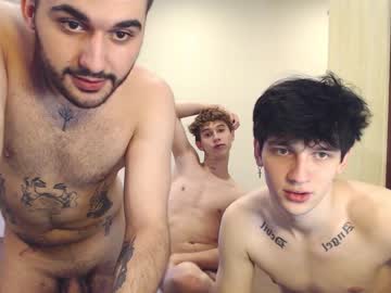webcam man teddy_mode live cam image #387193