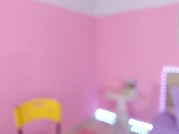 webcam girl little_effy18 live cam image #2867378
