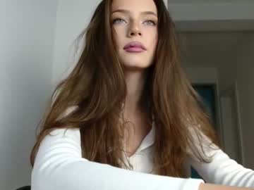 webcam girl isia_slay live cam image #3429063