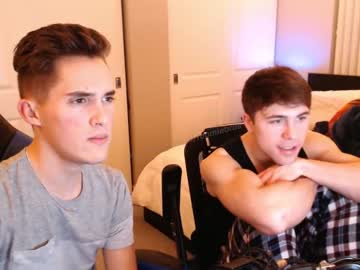 webcam man roomiebros live cam image #1364712