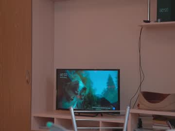 webcam girl tiny_miracle live cam image #9849708