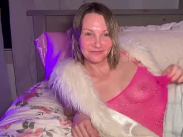 webcam girl kaileeshy live cam image #8450102