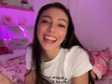 webcam girl keirasworld live cam image #12952380