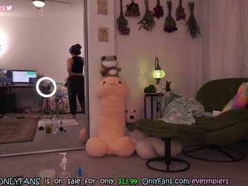 webcam girl evelynpiers live cam image #5256825