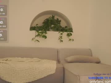 webcam girl n_o_v_a live cam image #12871372