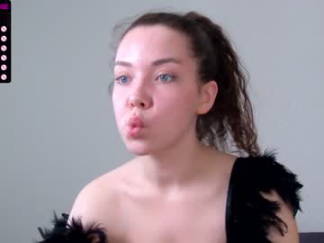 webcam girl shycinderella live cam image #5707365