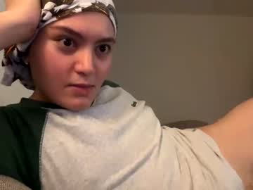 webcam girl 2smallhands live cam image #8118073