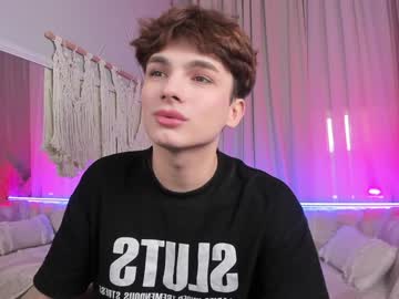 webcam man call__me_leo live cam image #11282061