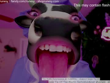 webcam girl runesy live cam image #12480540