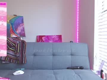 webcam girl petitebrat live cam image #4586024