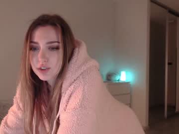 webcam girl uwuxo live cam image #1273466