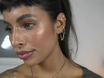 webcam girl kaligray10 live cam image #12886603