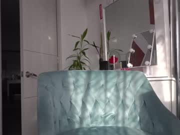 webcam girl beyllove_d live cam image #9441183