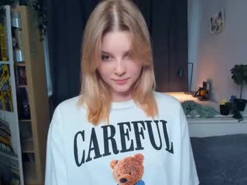 webcam girl intimacy_scene live cam image #9651618