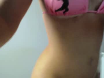 webcam girl trixie_taylor live cam image #12440580