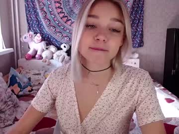 webcam girl babyfromtheforest live cam image #4935059