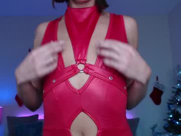 webcam girl holihurricane live cam image #1087775