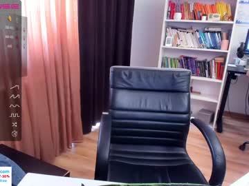 webcam girl crissnight live cam image #5366255