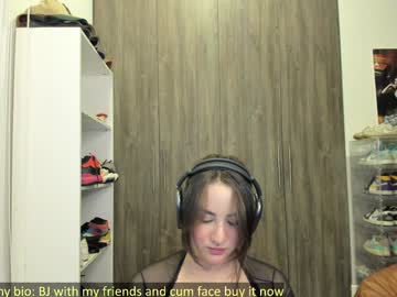 webcam girl lindabluee live cam image #10833967