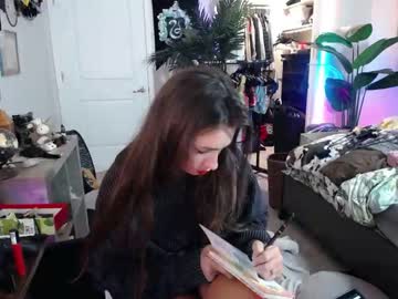 webcam girl monstrumologist live cam image #4658356